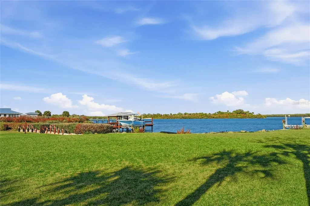 203 Parkwood Lane Edgewater FL 32132