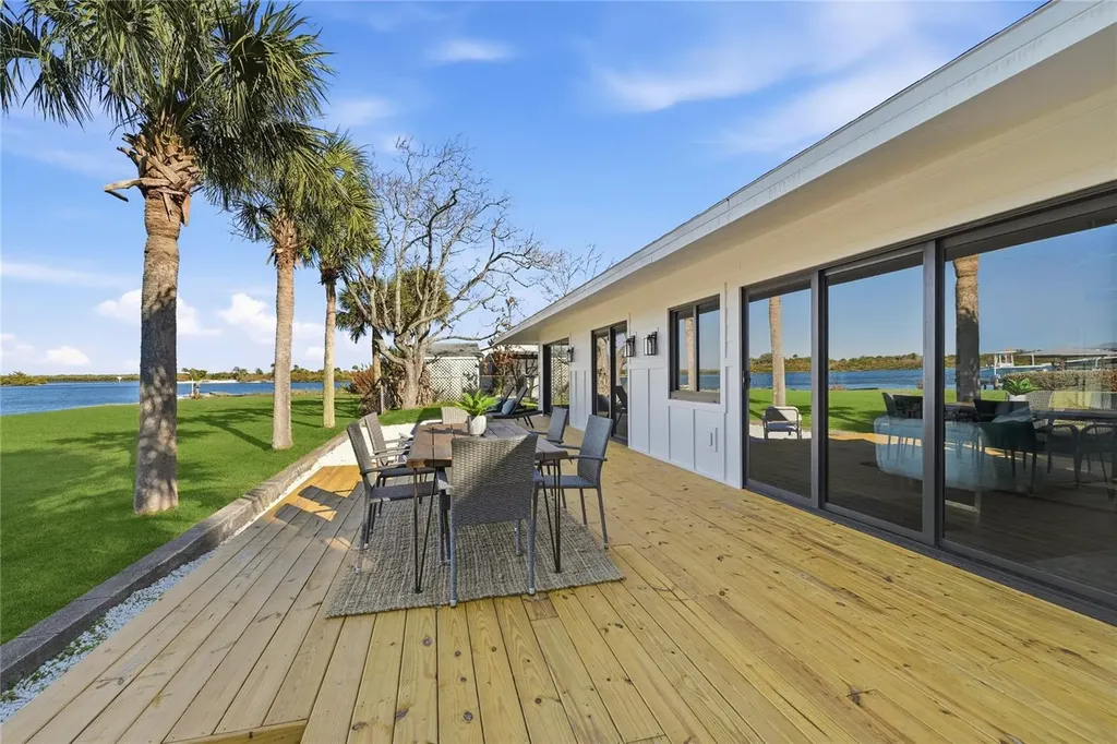 203 Parkwood Lane Edgewater FL 32132