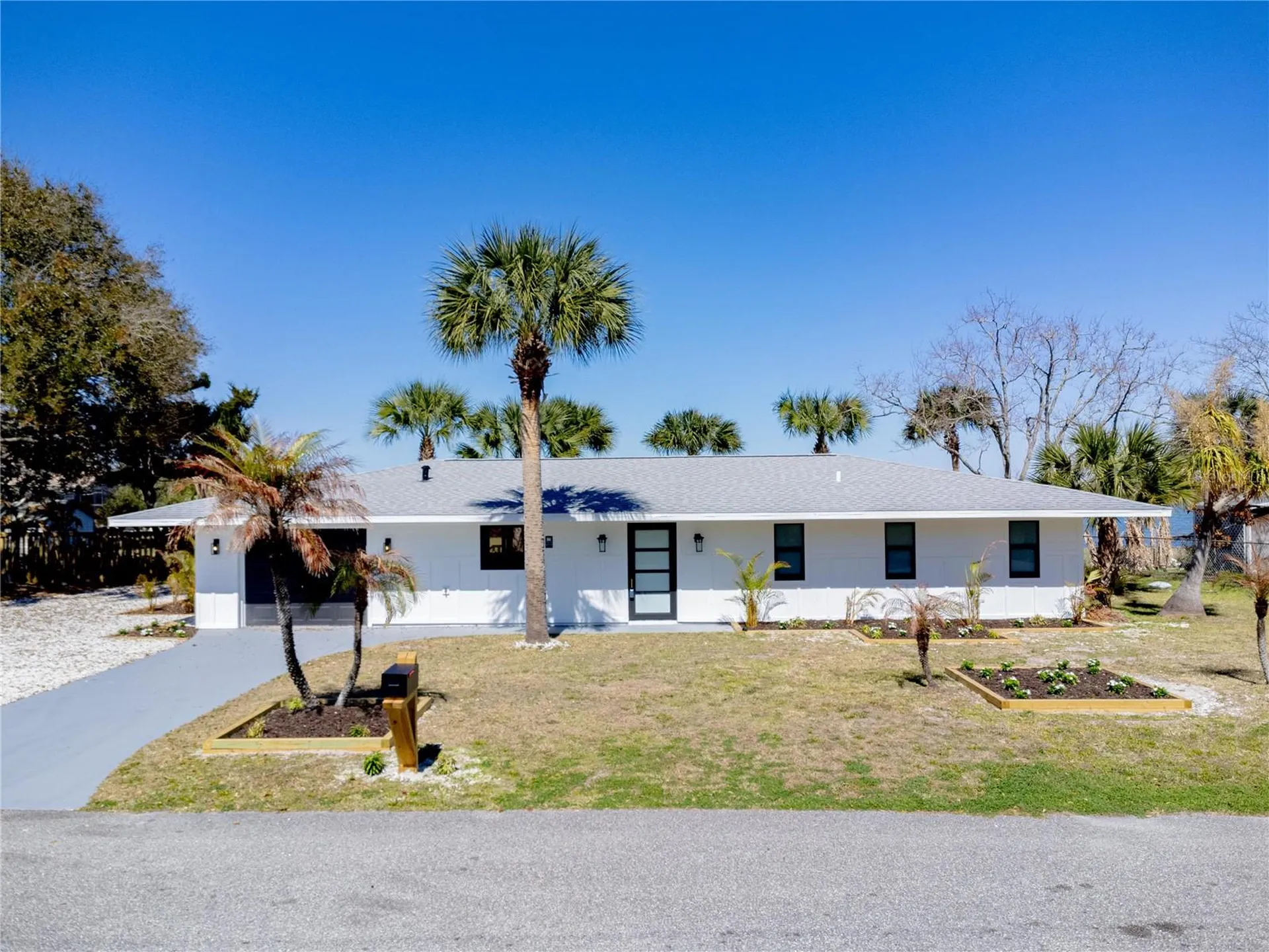 203 Parkwood Lane Edgewater FL 32132