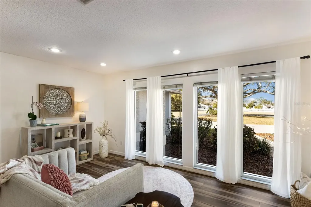1516 Fox Creek Drive Sarasota FL 34240