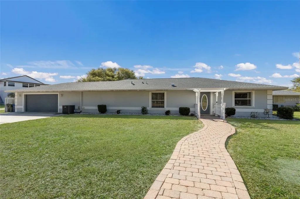 1516 Fox Creek Drive Sarasota FL 34240