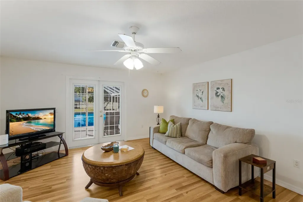 1516 Fox Creek Drive Sarasota FL 34240