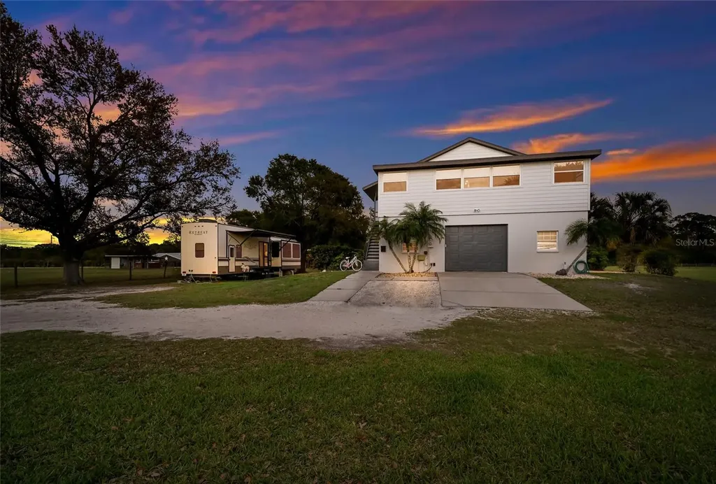 1516 Fox Creek Drive Sarasota FL 34240