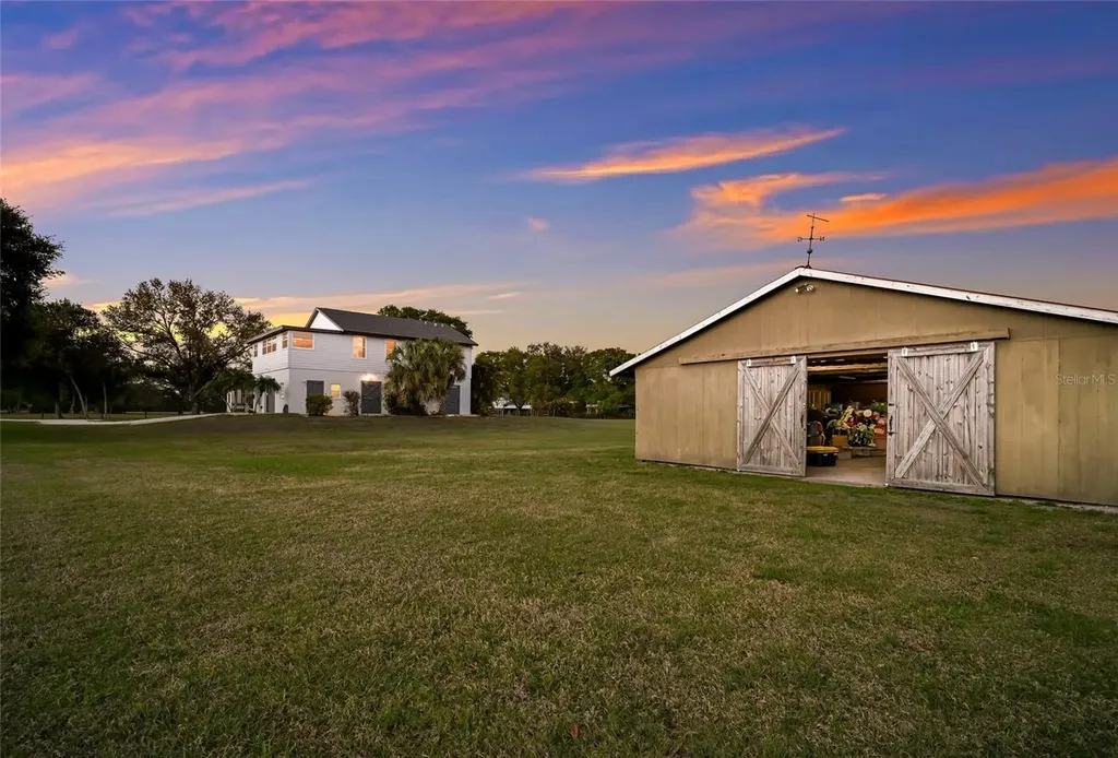 1516 Fox Creek Drive Sarasota FL 34240