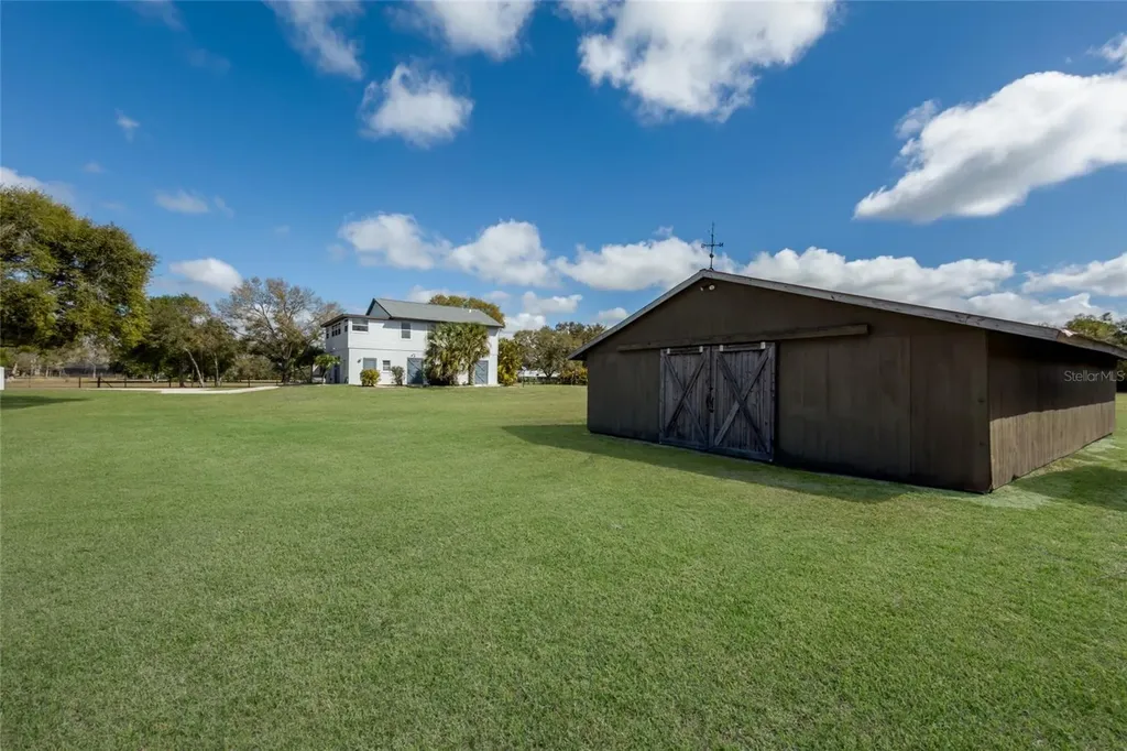 1516 Fox Creek Drive Sarasota FL 34240