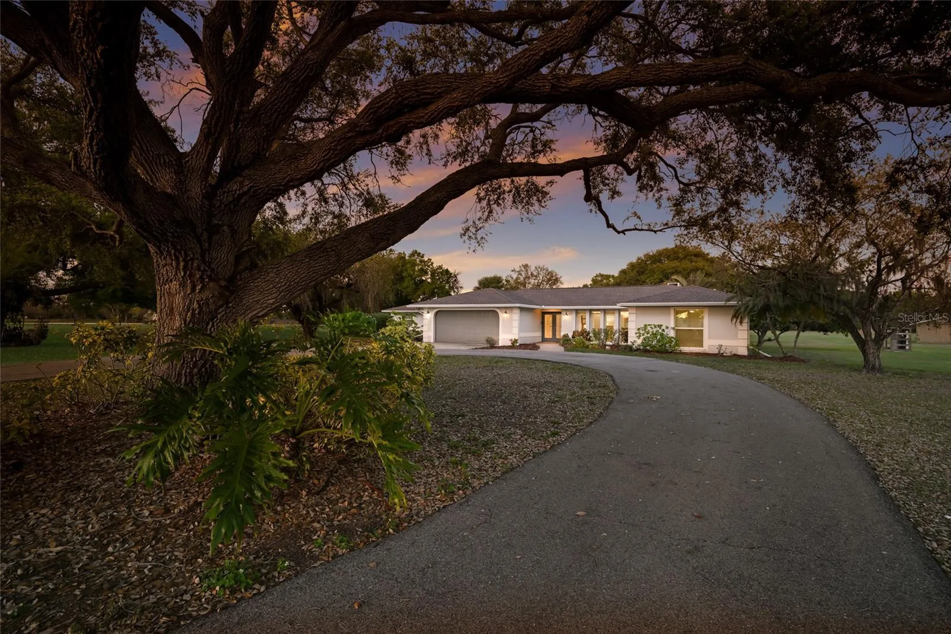 1516 Fox Creek Drive Sarasota FL 34240
