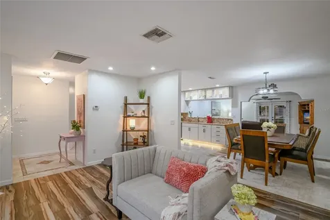 1516 Fox Creek Drive Sarasota FL 34240