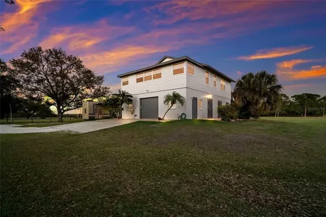 1516 Fox Creek Drive Sarasota FL 34240