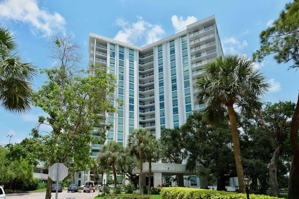 1111 N Gulfstream Avenue Sarasota FL 34236