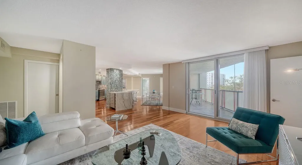 1111 N Gulfstream Avenue Sarasota FL 34236