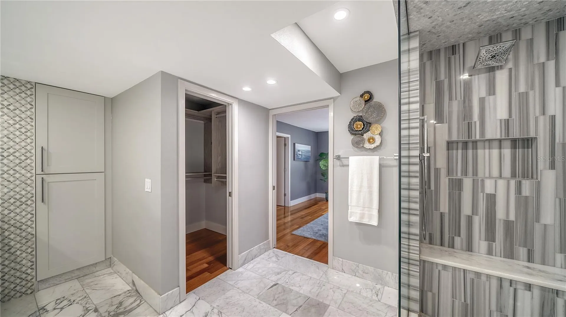 1111 N Gulfstream Avenue Sarasota FL 34236