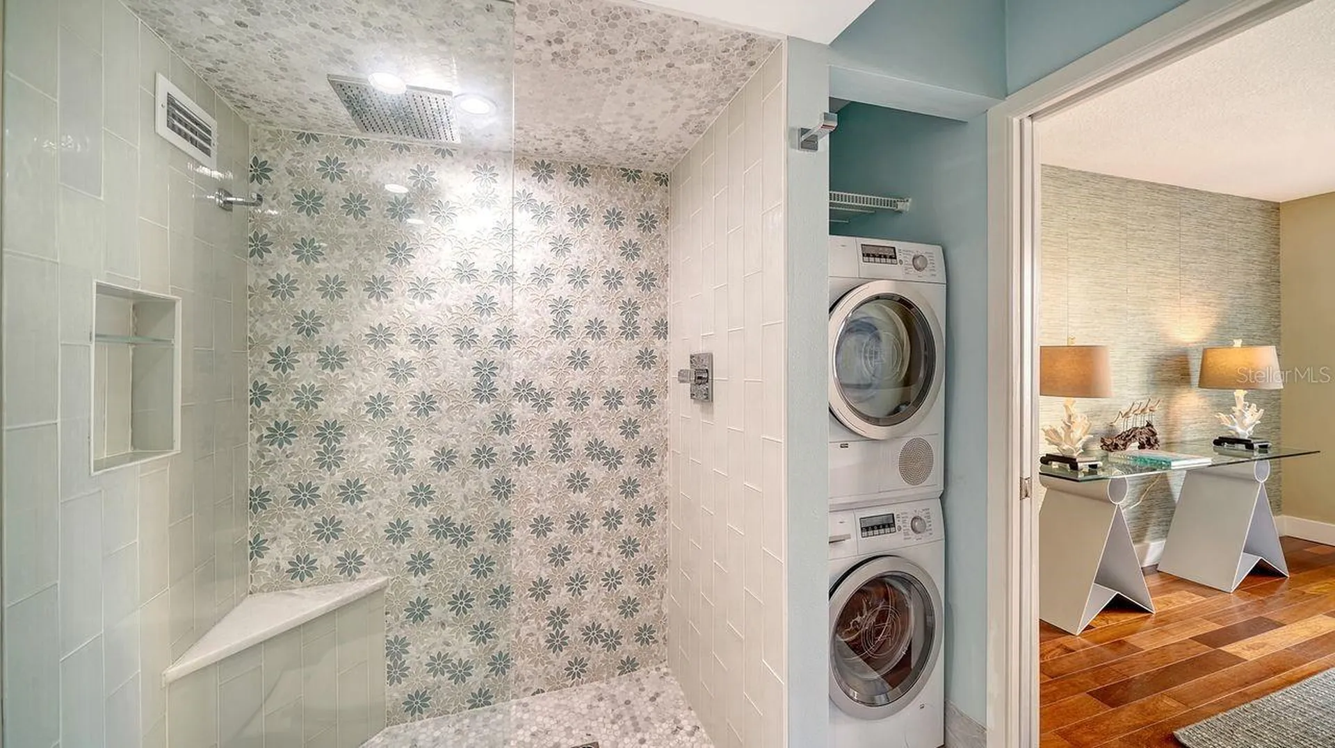 1111 N Gulfstream Avenue Sarasota FL 34236