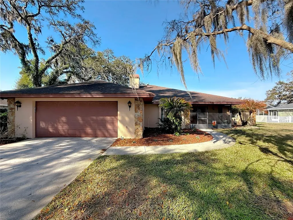 452 Summit Chase Drive Valrico FL 33594