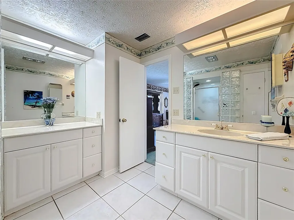 452 Summit Chase Drive Valrico FL 33594