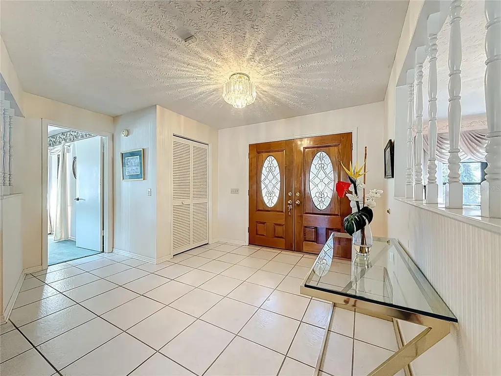 452 Summit Chase Drive Valrico FL 33594