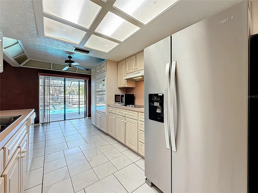 452 Summit Chase Drive Valrico FL 33594