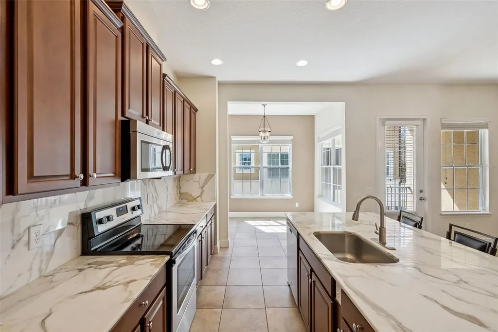 653 Pavia Loop Lake Mary FL 32746