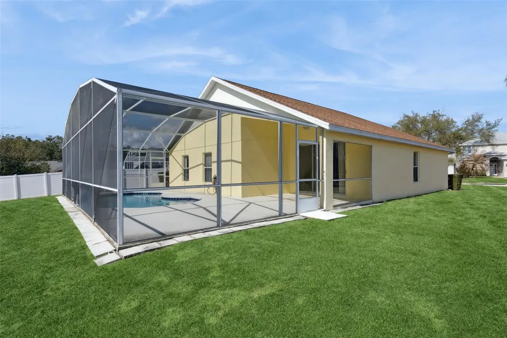 921 Oxford Drive Davenport FL 33897