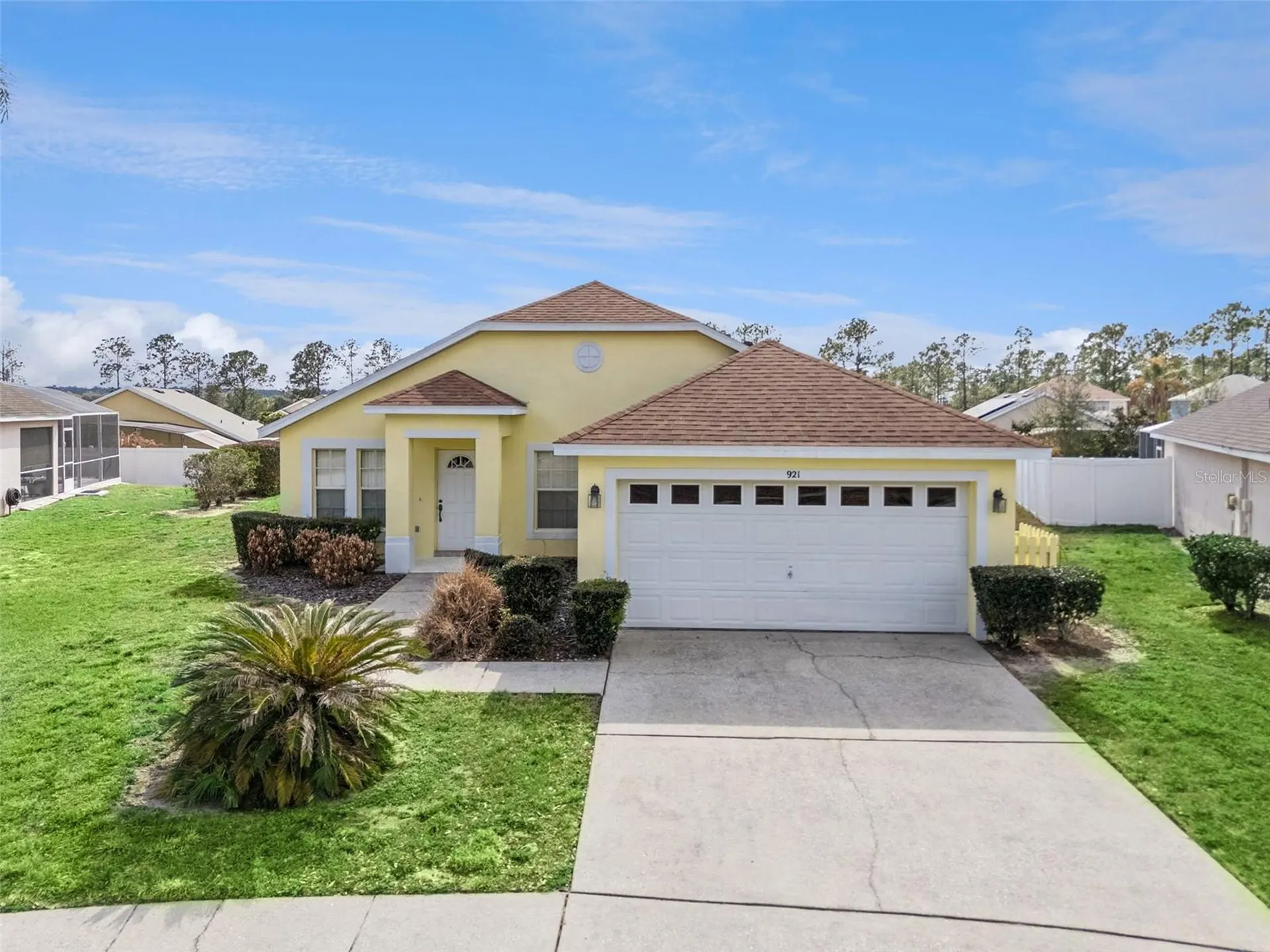 921 Oxford Drive Davenport FL 33897