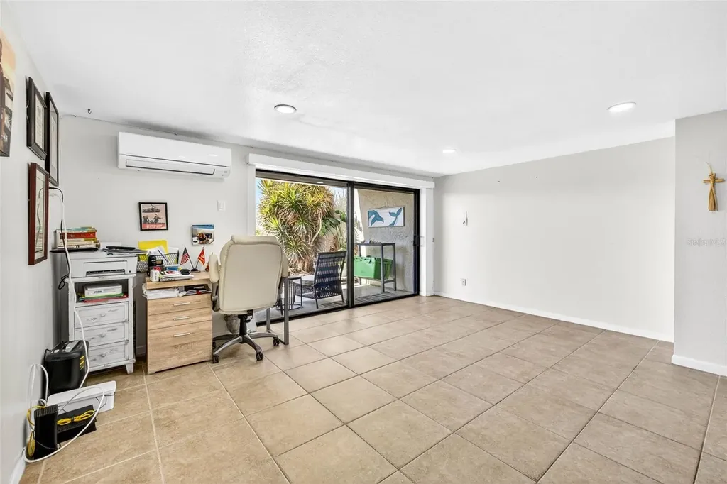 132 1st Street E Tierra Verde FL 33715