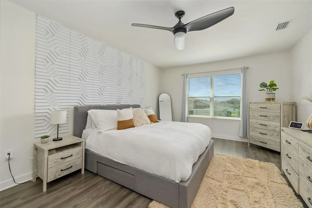 17127 Barnwood Place Bradenton FL 34211
