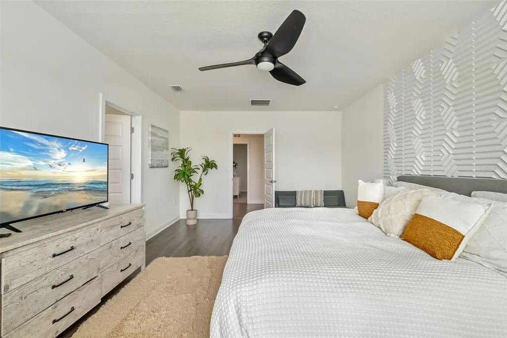 17127 Barnwood Place Bradenton FL 34211