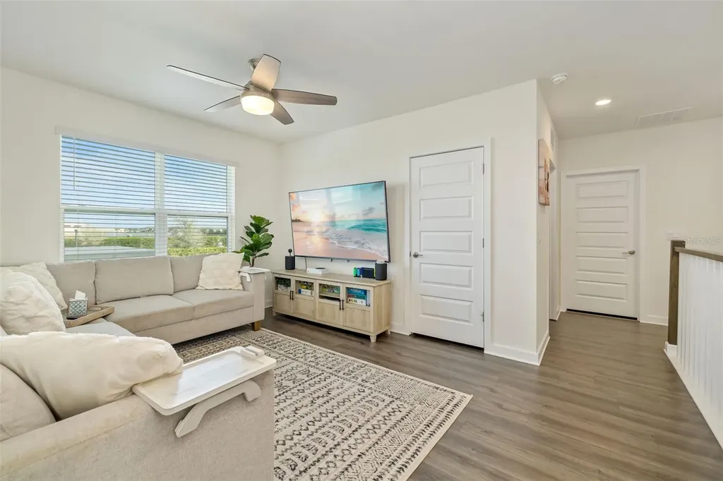 17127 Barnwood Place Bradenton FL 34211