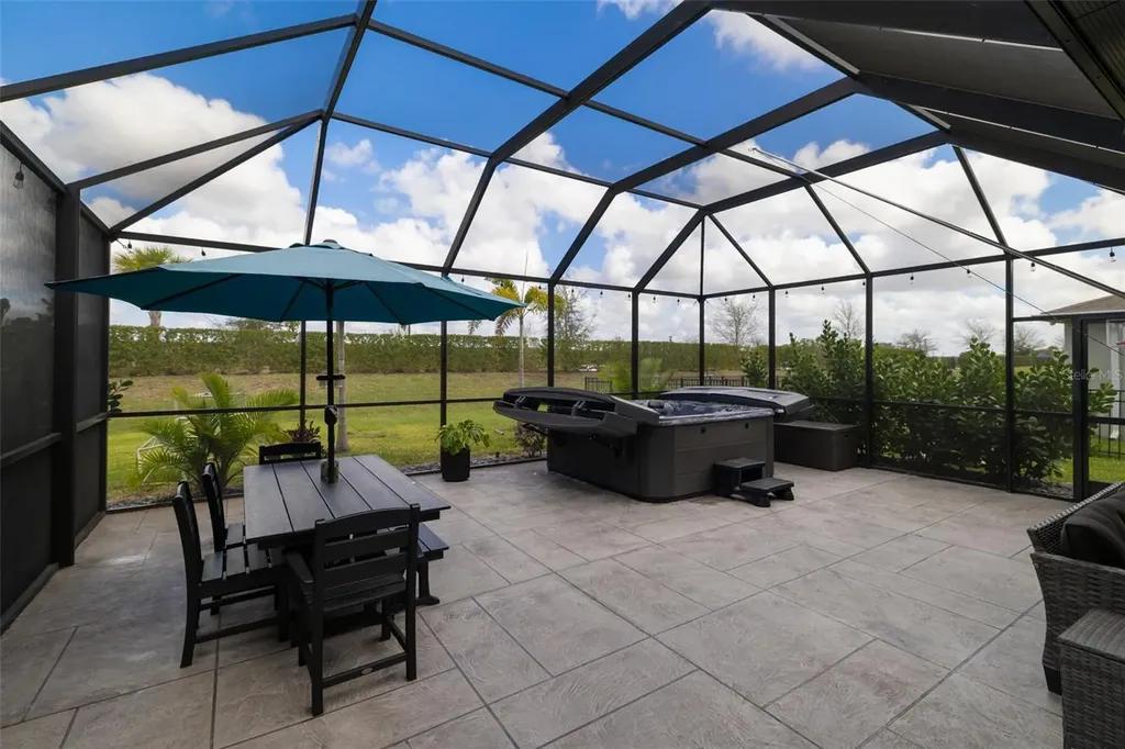 17127 Barnwood Place Bradenton FL 34211