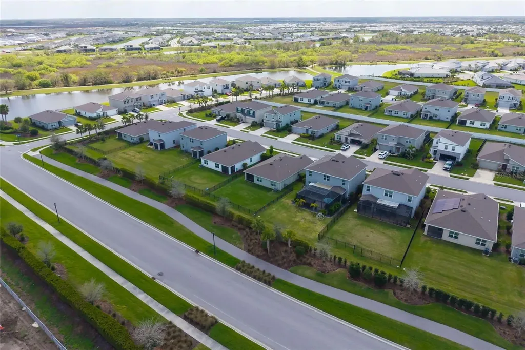 17127 Barnwood Place Bradenton FL 34211