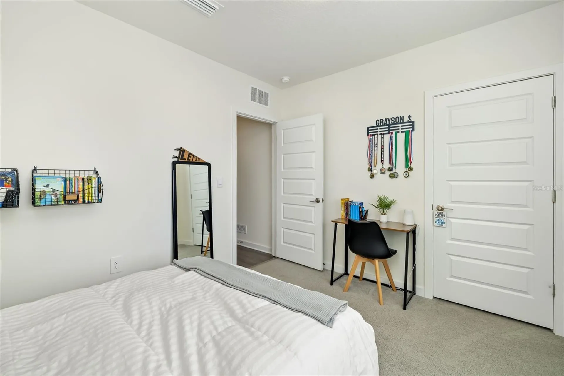17127 Barnwood Place Bradenton FL 34211