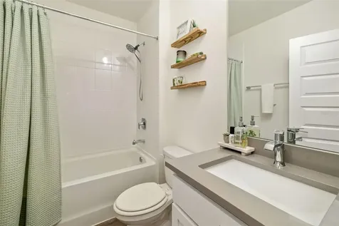 17127 Barnwood Place Bradenton FL 34211