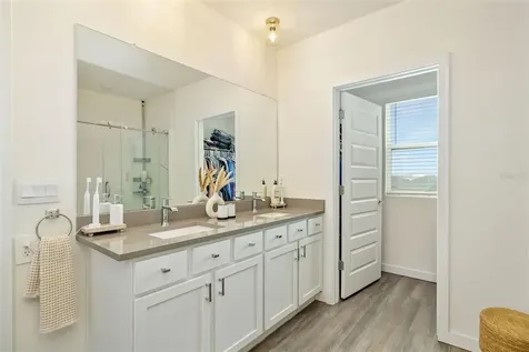 17127 Barnwood Place Bradenton FL 34211