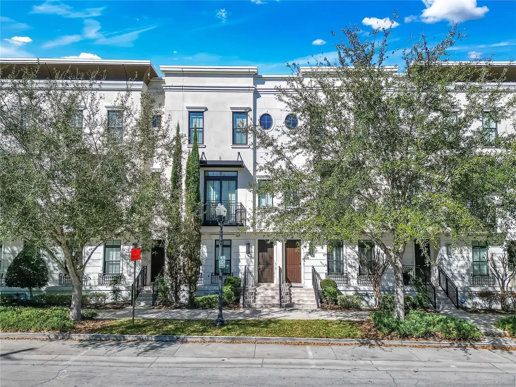 665 Jackson Street Orlando FL 32801
