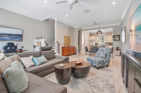 665 Jackson Street Orlando FL 32801