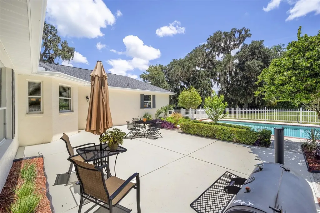 7137 & 7141 S Magnolia Avenue Ocala FL 34476