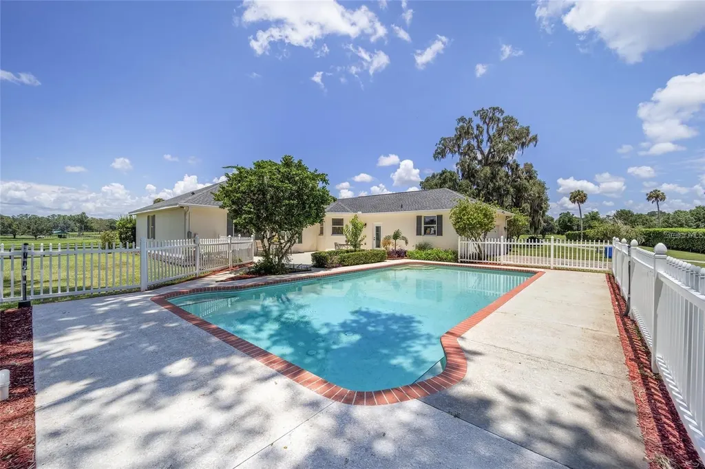 7137 & 7141 S Magnolia Avenue Ocala FL 34476