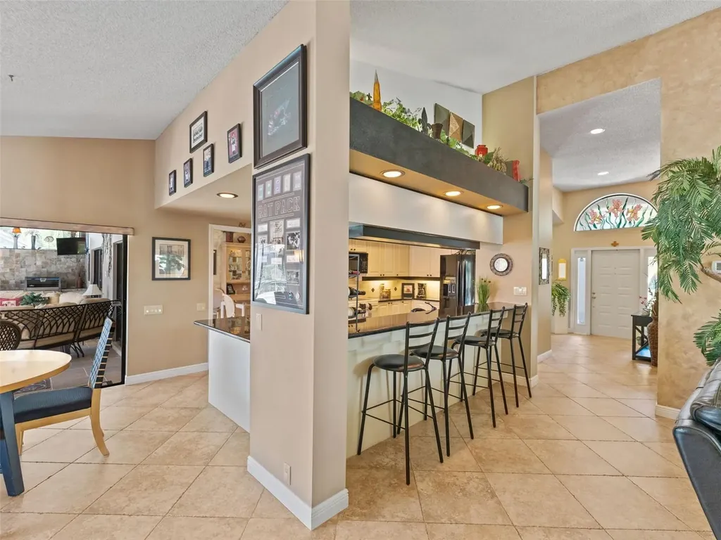4830 Longwater Way Tampa FL 33615