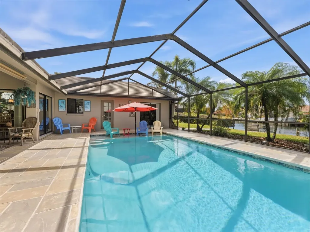 4830 Longwater Way Tampa FL 33615