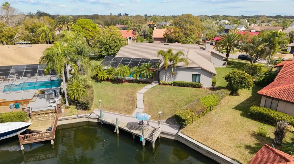 4830 Longwater Way Tampa FL 33615