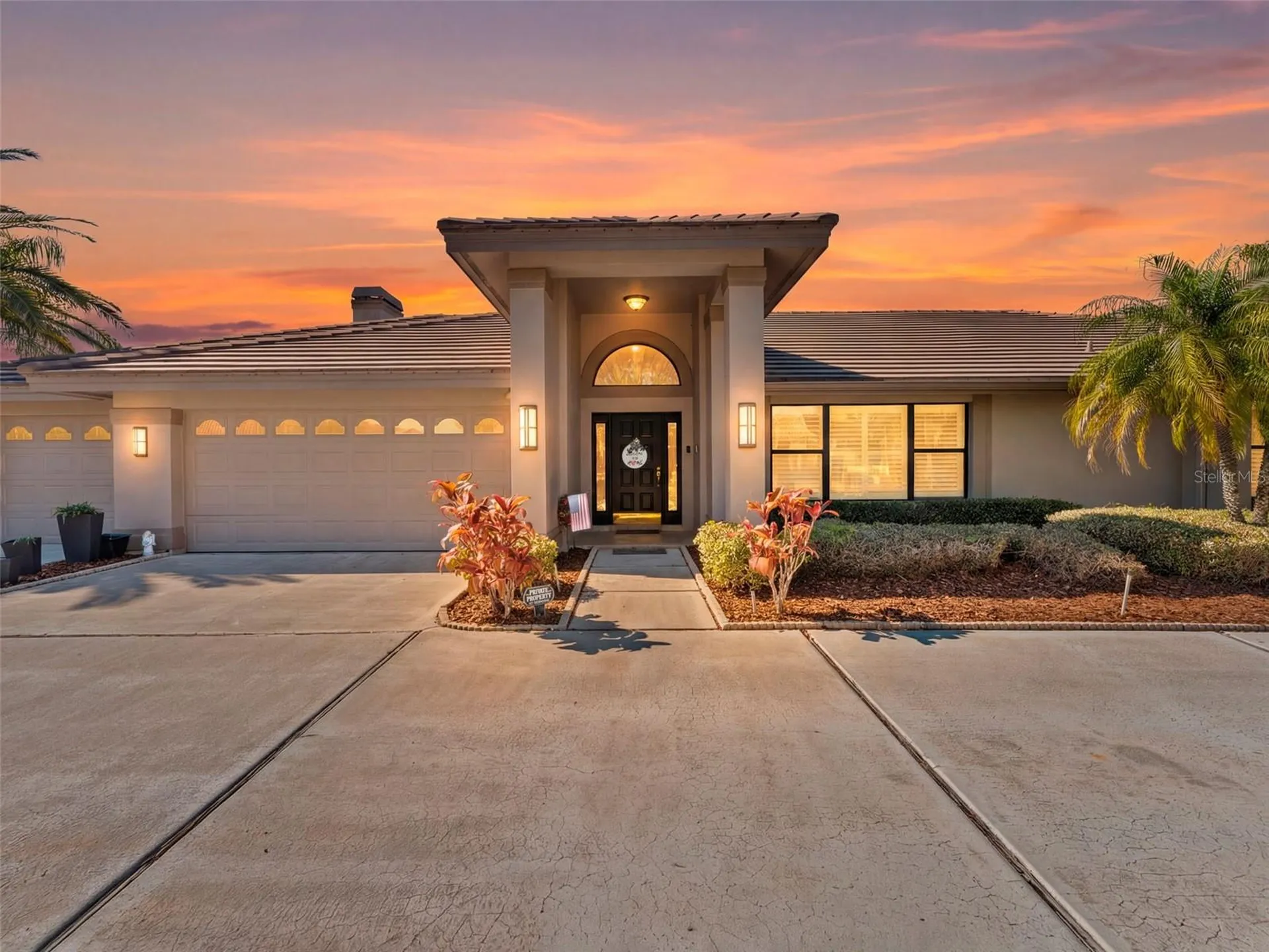 4830 Longwater Way Tampa FL 33615