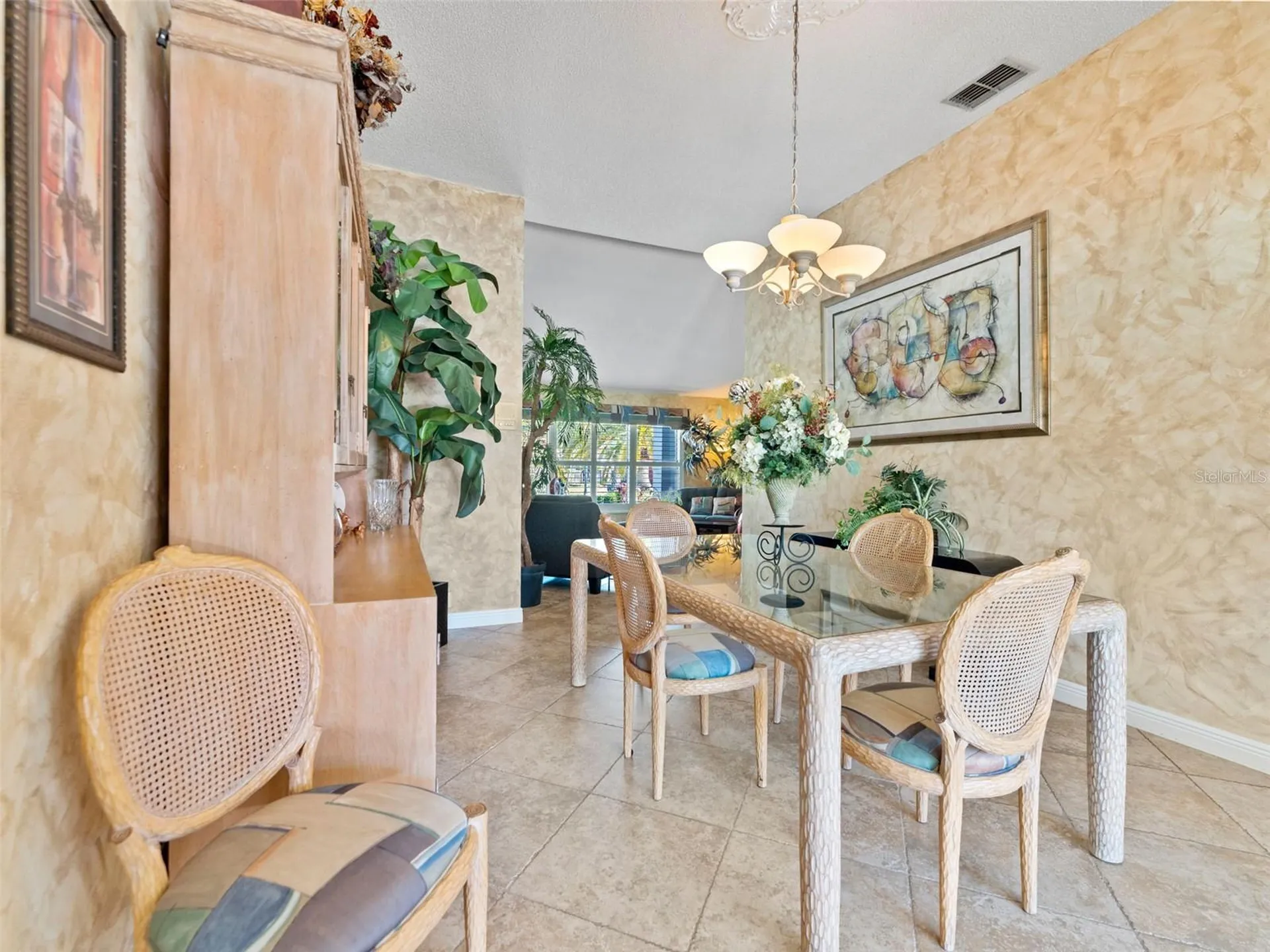 4830 Longwater Way Tampa FL 33615