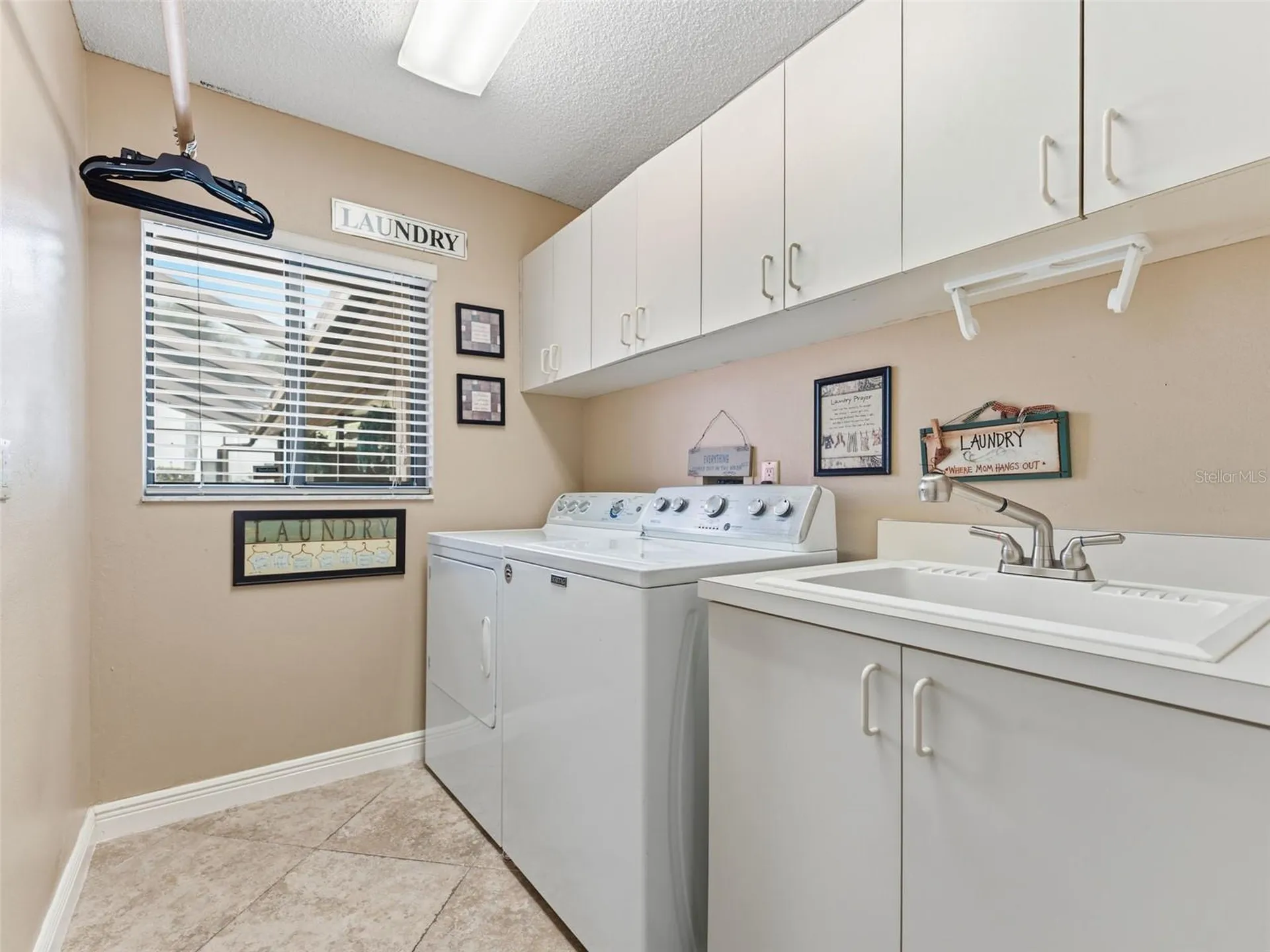 4830 Longwater Way Tampa FL 33615