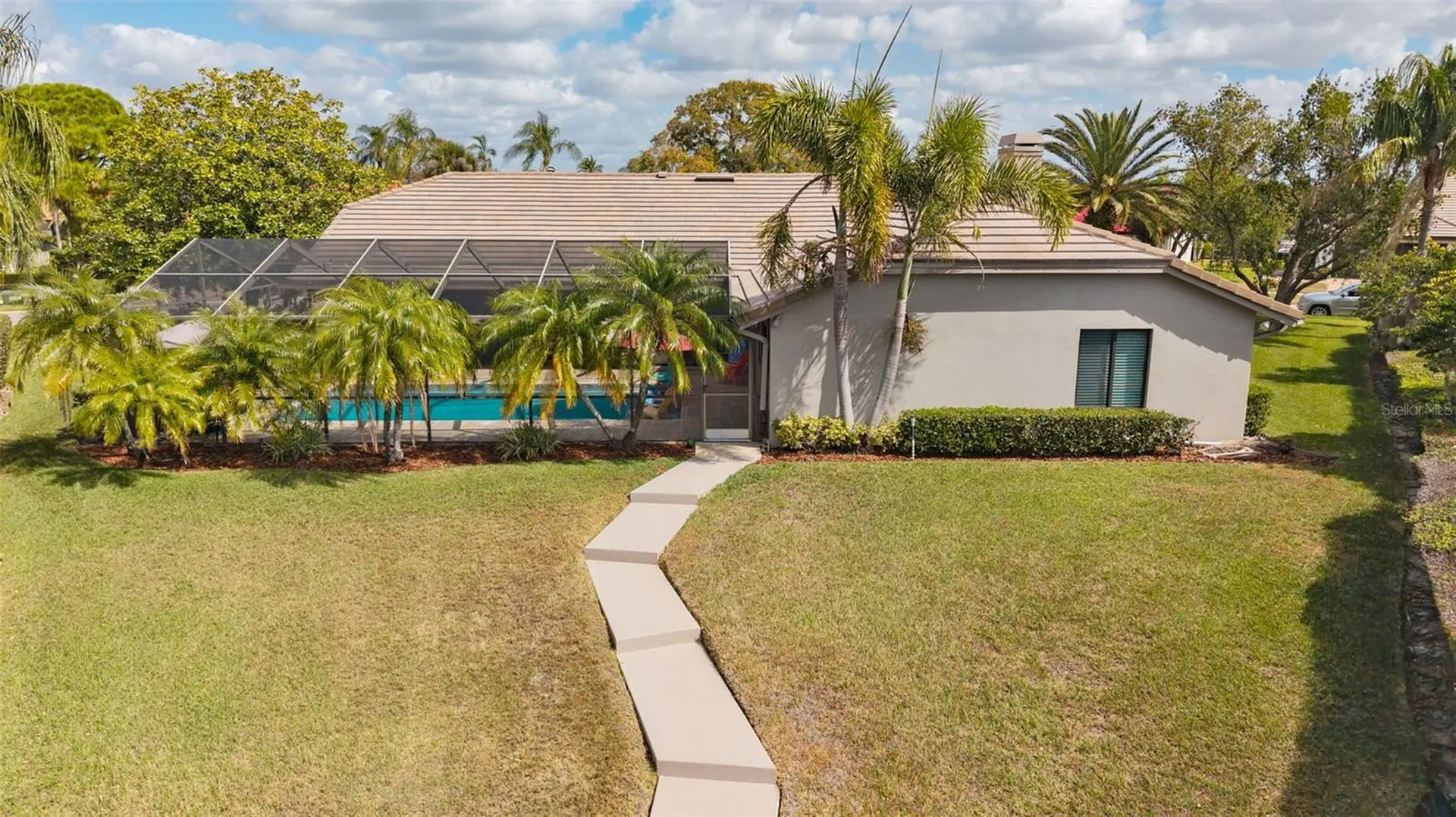 4830 Longwater Way Tampa FL 33615