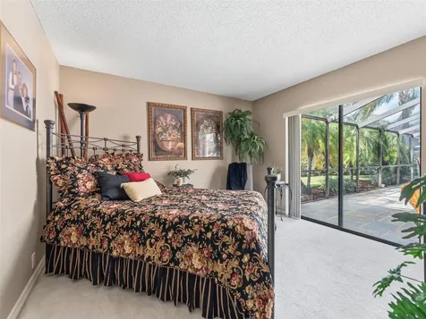 4830 Longwater Way Tampa FL 33615
