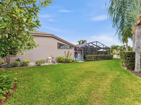 4830 Longwater Way Tampa FL 33615