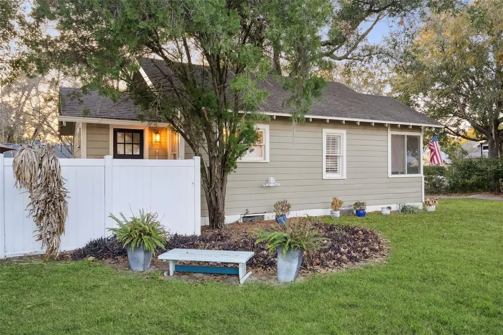 250 Orange Place Maitland FL 32751