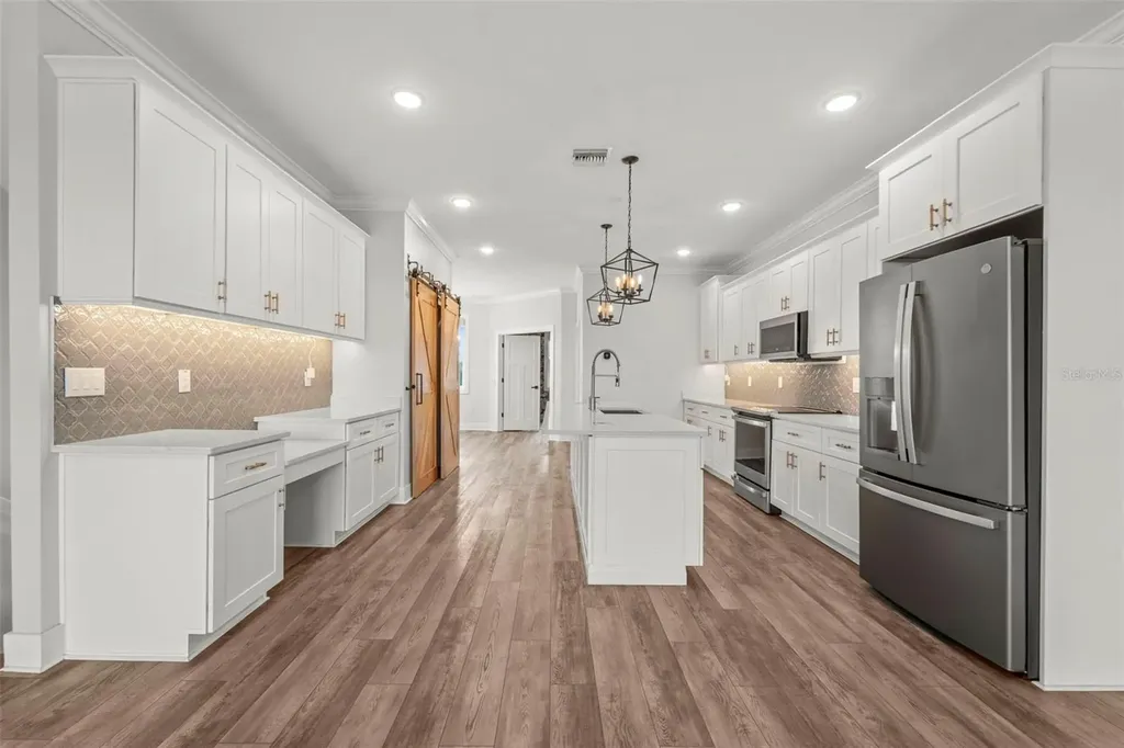 1299 Savona Drive NE St Petersburg FL 33702