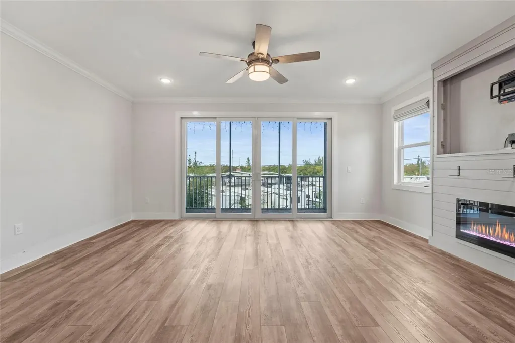 1299 Savona Drive NE St Petersburg FL 33702