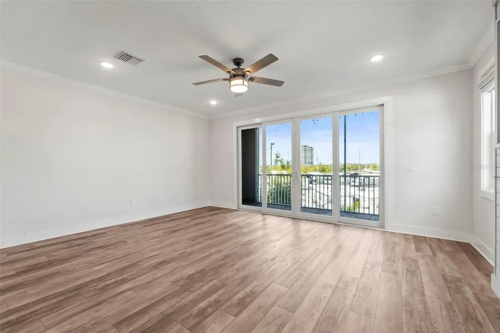 1299 Savona Drive NE St Petersburg FL 33702