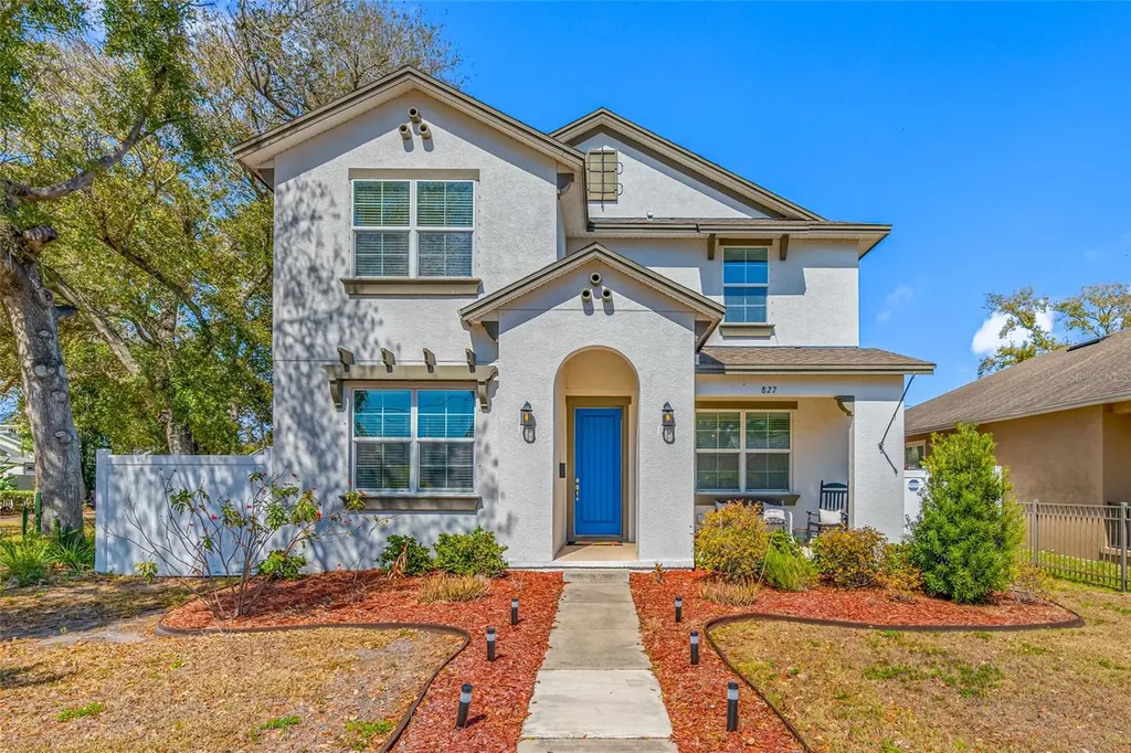 827 12th Avenue S St Petersburg FL 33701